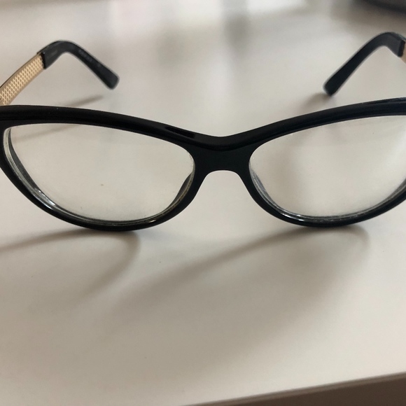 Gucci Accessories - Gucci Glasses